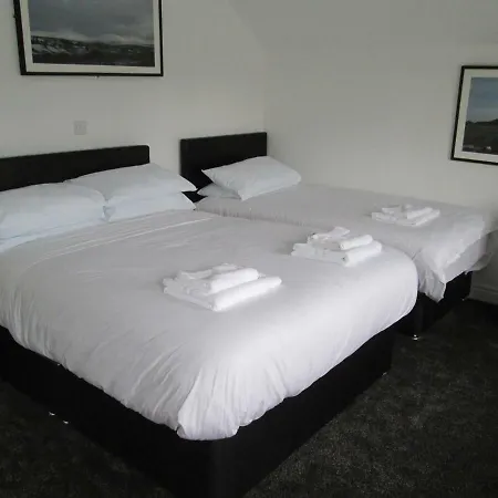 The North Pole אורחן